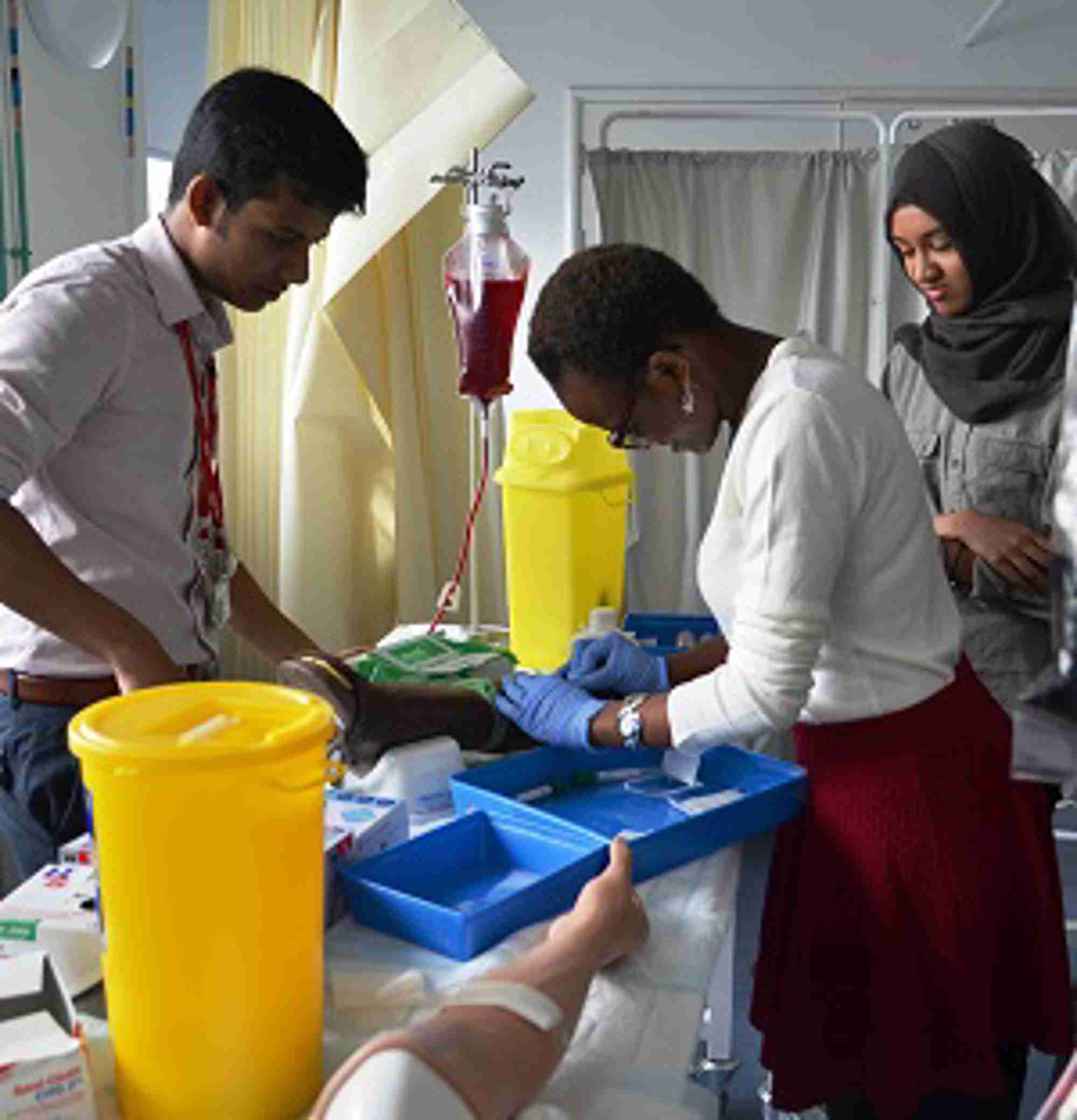 Students take part in the &#39;Pathways to Medicine&#39; scheme (C) Imperial College London