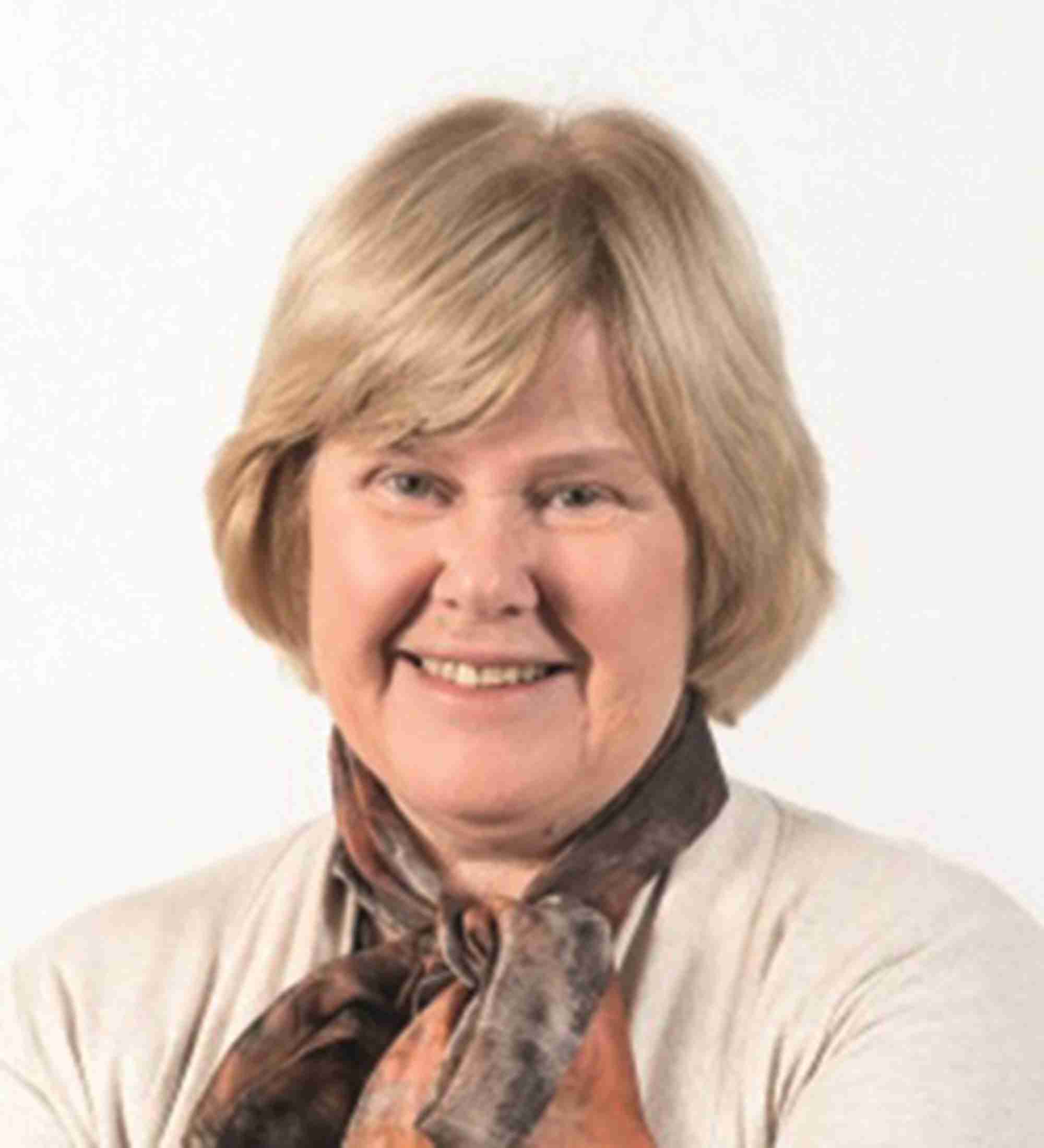 p26 Lois Salmonsen.jpg
